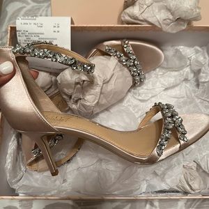 Only worn for about an hour for indoor ceremony